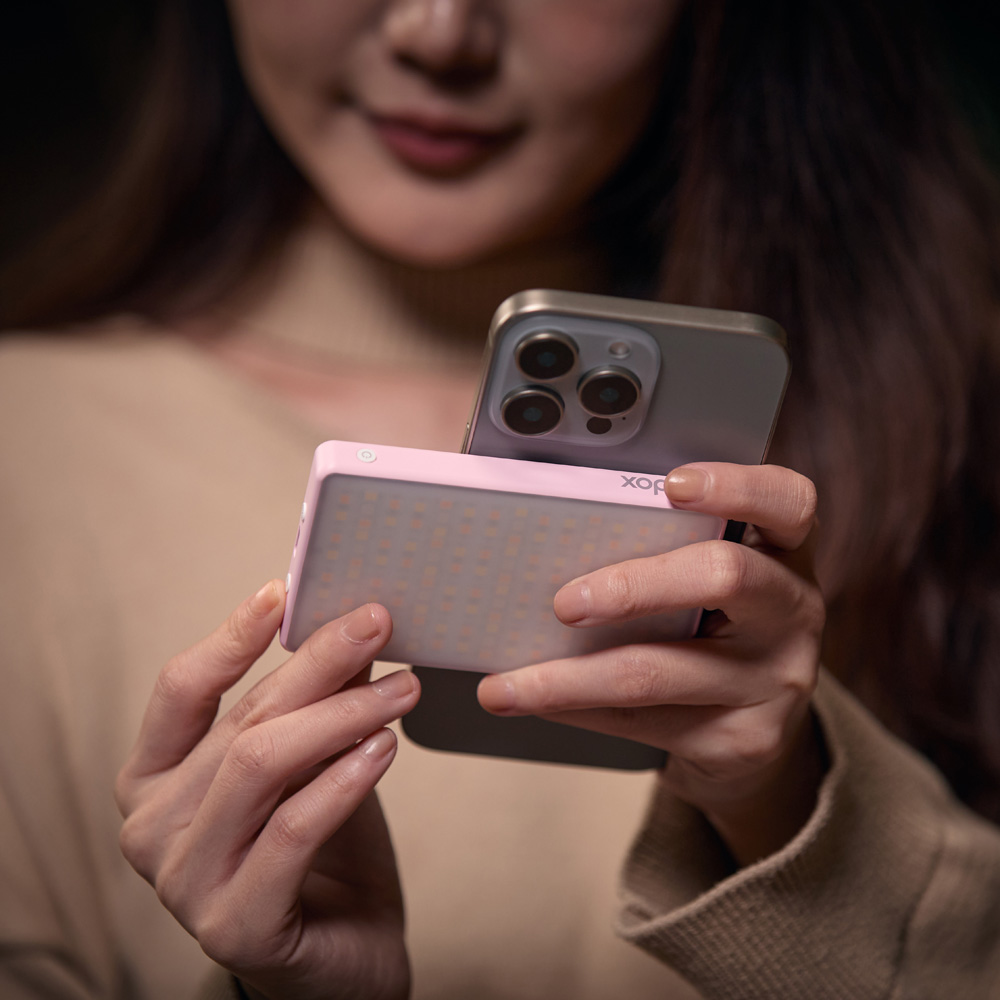 Godox MA5R -RGB-LED-valo ja varavirtalähde, punainen