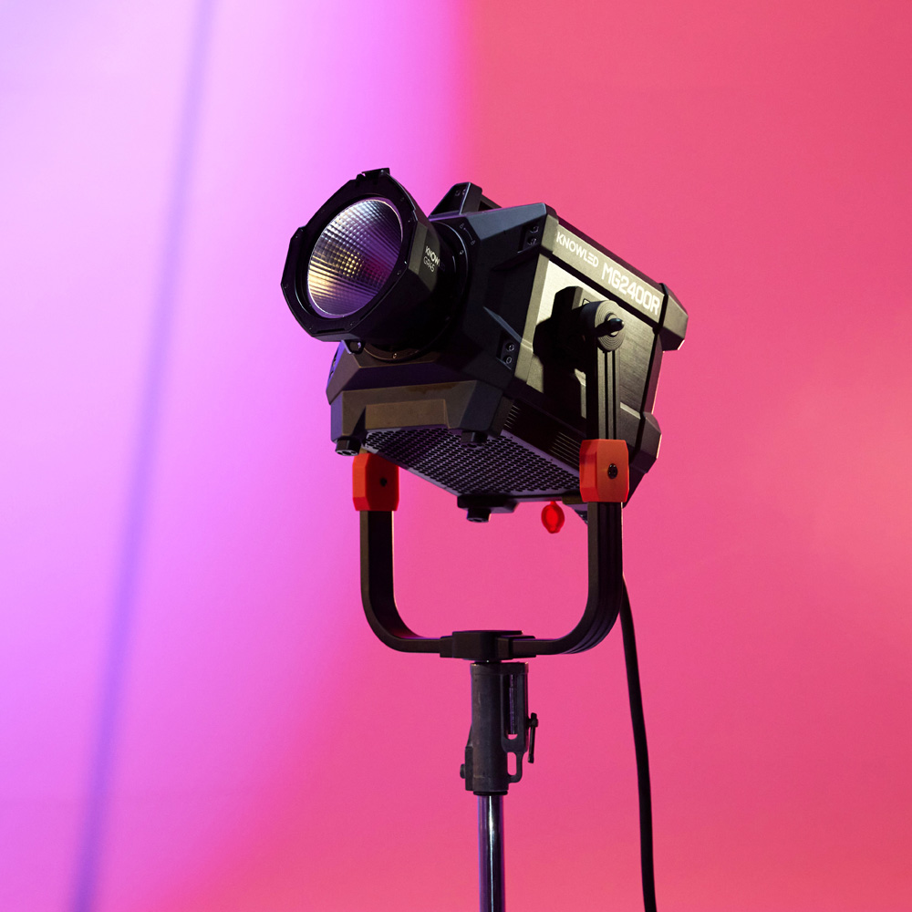 1744702372_008 Godox KNOWLED MG2400R K1 RGB 2400W -LED-valo kantolaukulla