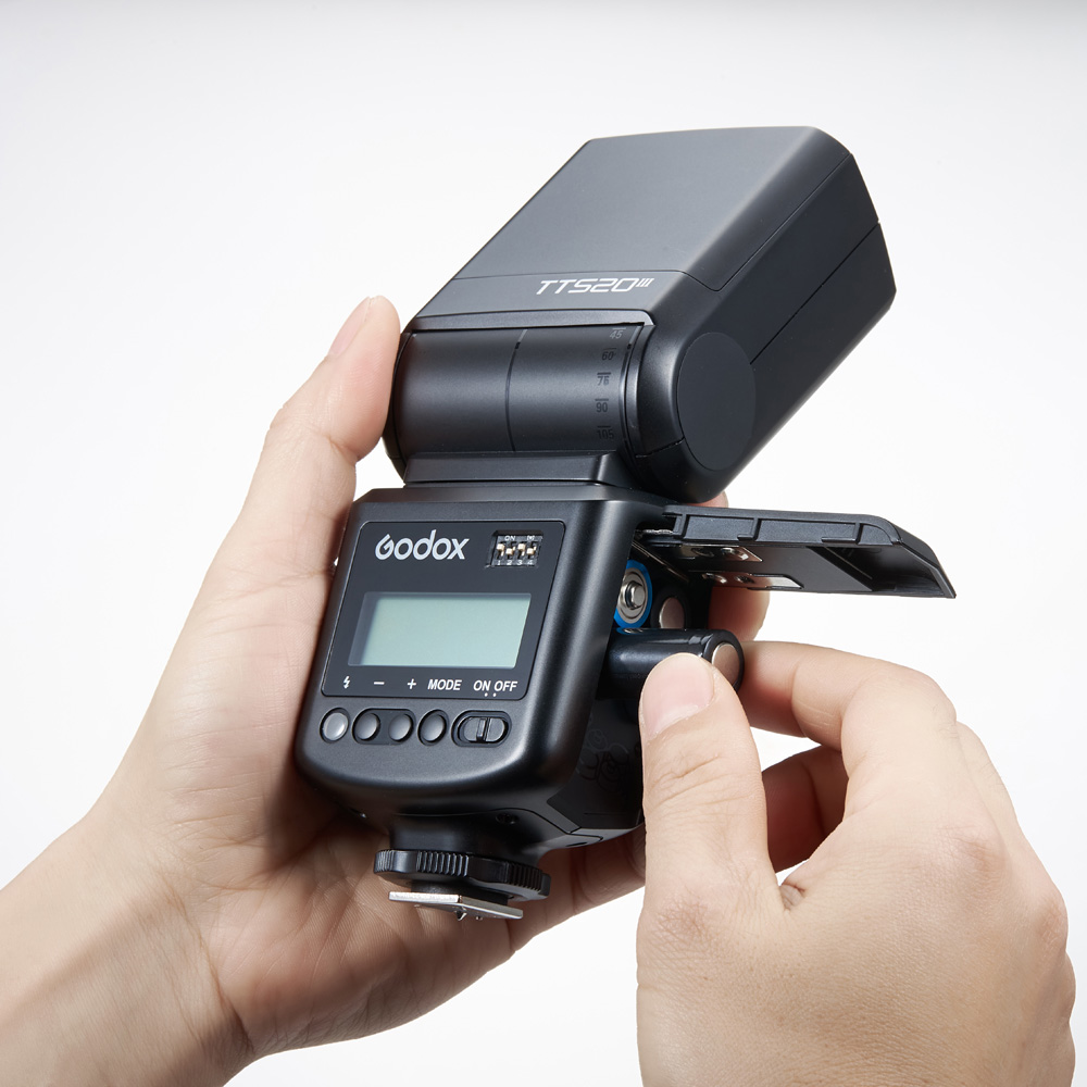 1747225339_282 Godox TT520III Camera Flash with LCD Screen
