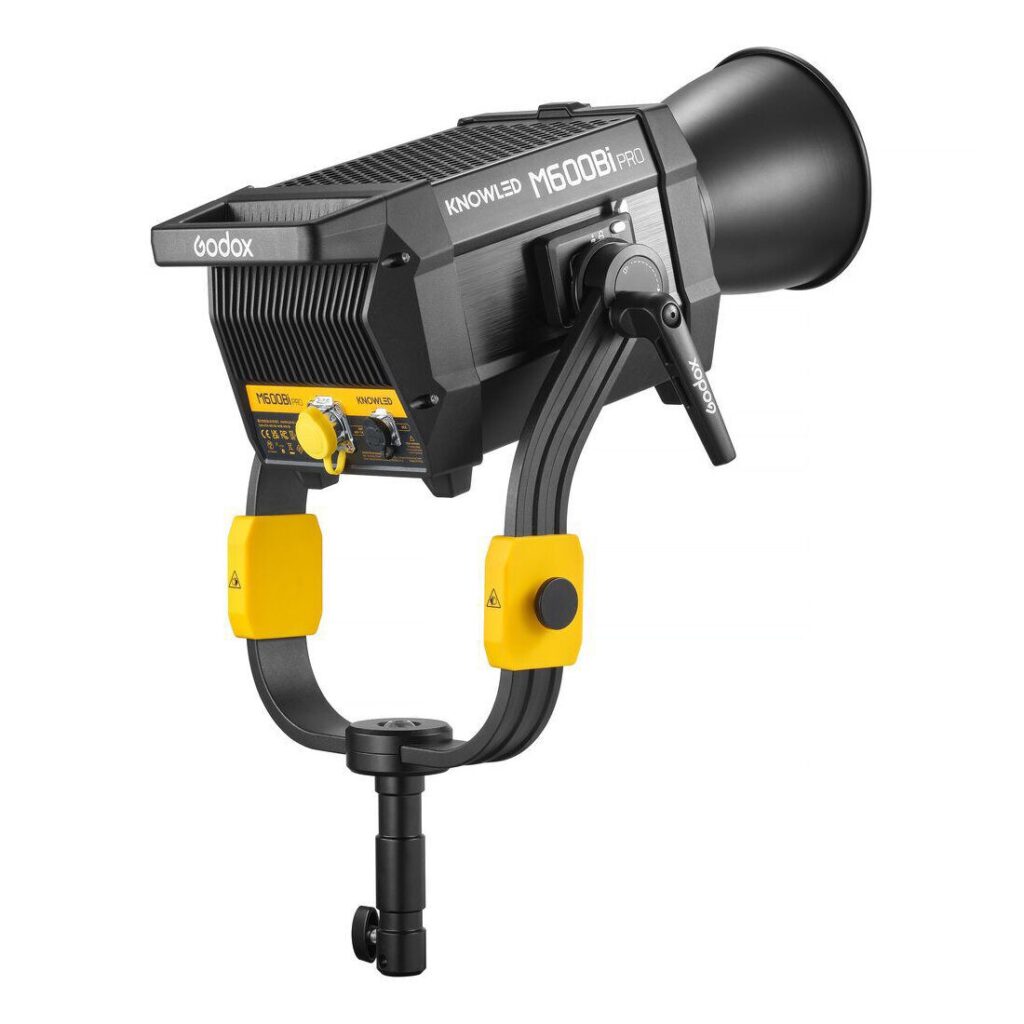 Godox KNOWLED M600Bi Pro K1 Bi-Color -LED-valo kantolaukulla