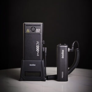 Godox PB1000 Power Grip -akkupaketti salamalle
