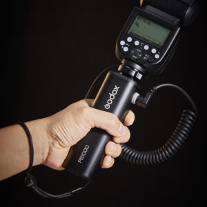 Godox PB1000 Power Grip -akkupaketti salamalle