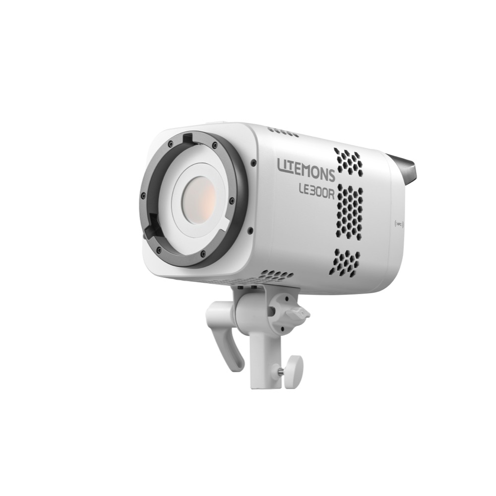 1786346003_496 Godox LE300R valkoinen LITEMONS -täysvärinen LED-valo