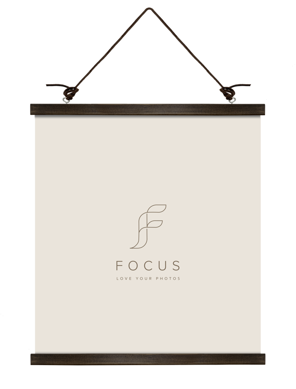 800q-01_132444 Focus Poster Hanger pähkinä 51 cm -magneettinen julisteripustin