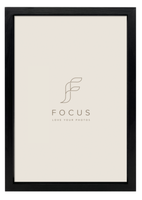 Focus Grace musta 60x80 -julistekehys