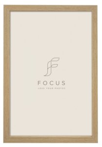 800q-01_132547 Focus Grace tammi 40x60 -taulukehys