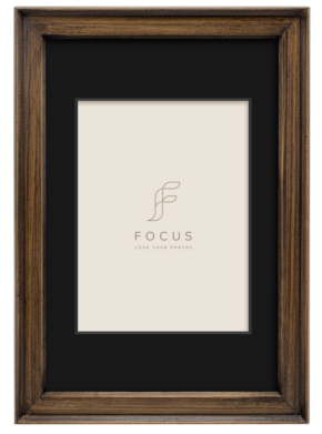 800q-01_133062 Focus Darcey ruskea 50x70/PP 40x50 -julistekehys