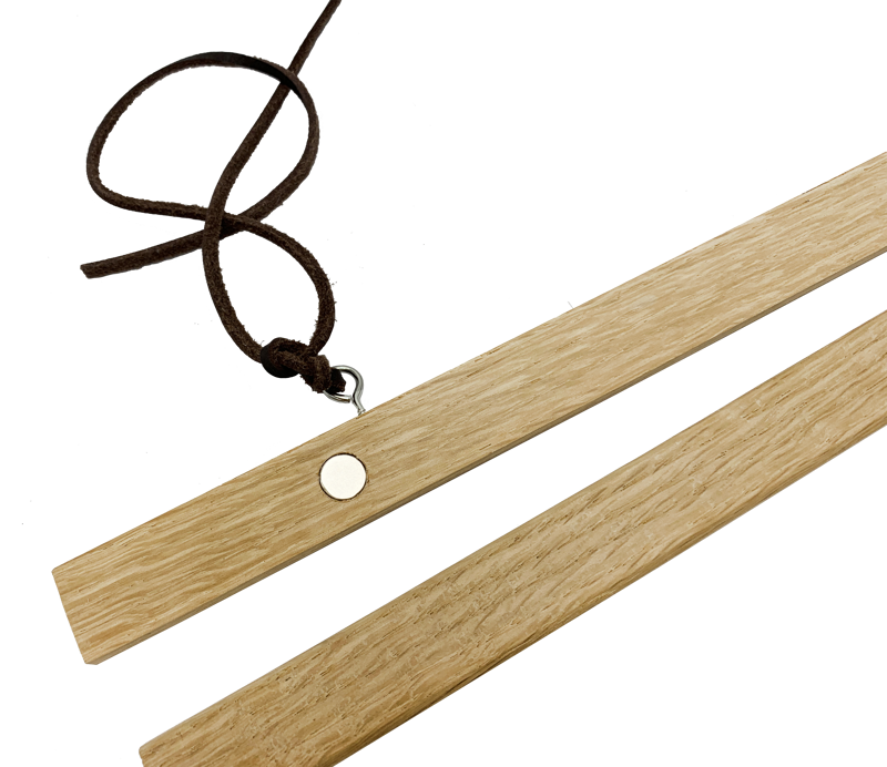800q-02_132434 Focus Poster Hanger magneettinen tammi 41cm -julisteripustin