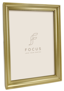 800q-02_132969 Focus Calla kulta 40x50 -taulukehys