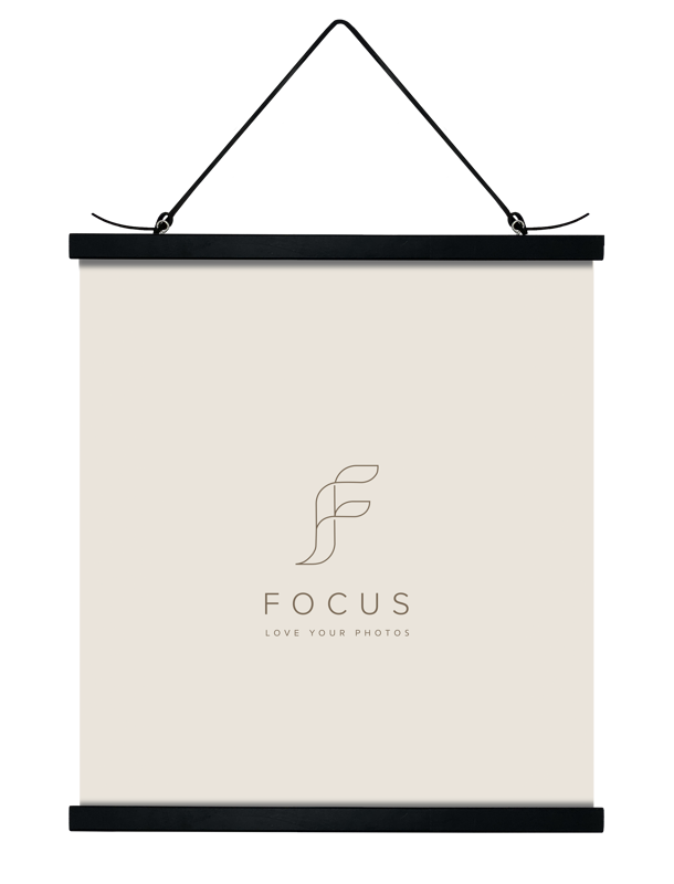 800q-03_132429 Focus Poster Hanger pähkinä 51 cm -magneettinen julisteripustin
