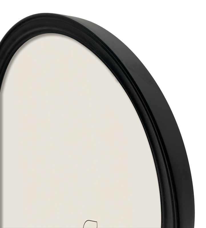 800q-03_132956 Focus Calla Arch musta 50x70 -julistekehys