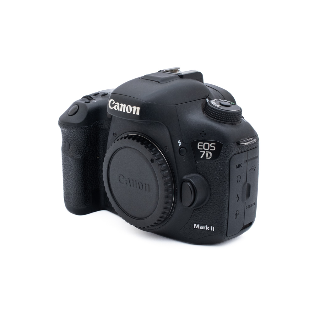 Canon 7D Mark II 8438_1 Canon EOS 7D Mark II - Käytetty
