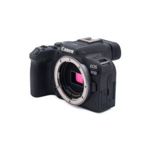 Canon EOS R10 - Käytetty
