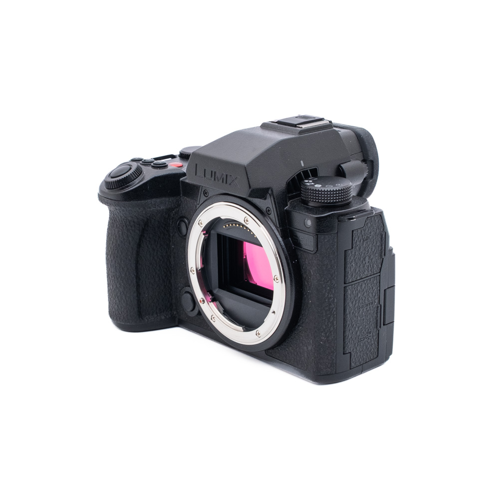 Lumix DC-S5M2X_2 Panasonic Lumix S5 IIX - Käytetty