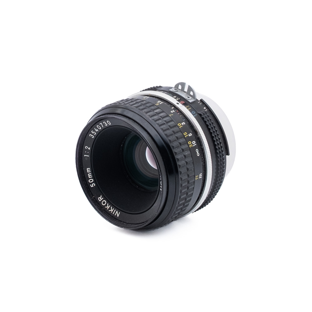 Nikkor 50mm f2_1 Nikon AI Nikkor 50mm f/2 - Käytetty