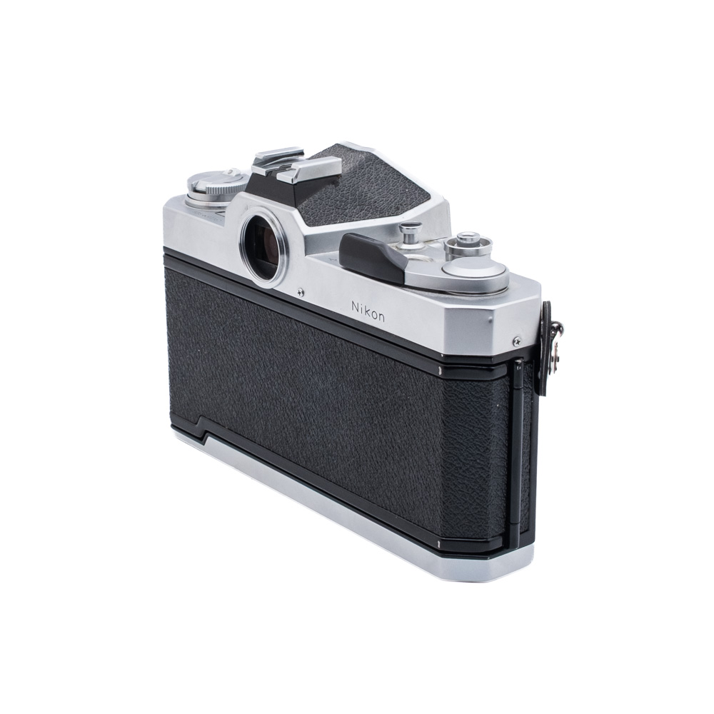 Nikkormat FT3_2 Nikkormat FT3 -filmikamera - Käytetty