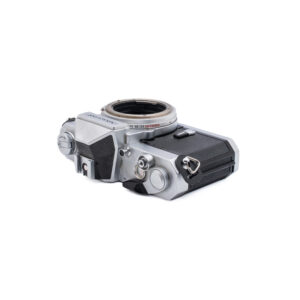Nikkormat FT3_4 Nikkormat FT3 -filmikamera - Käytetty
