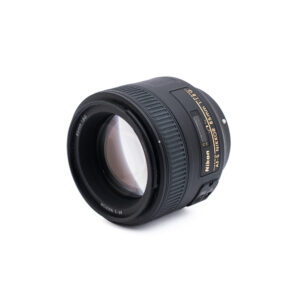 Nikon 85mm f18 G1_2 Nikon AF-S Nikkor 85mm f/1.8 G - Käytetty