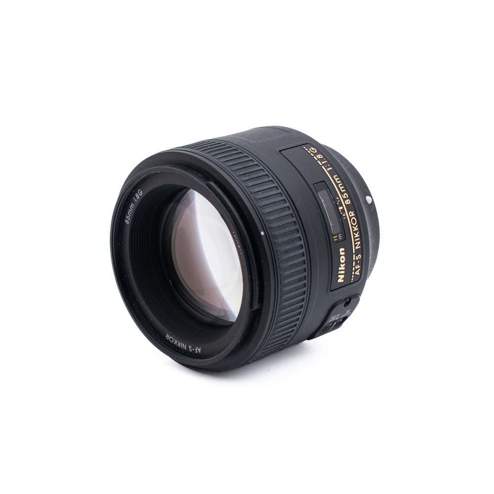 Nikon 85mm f18 G1_2 Nikon AF-S Nikkor 85mm f/1.8 G - Käytetty