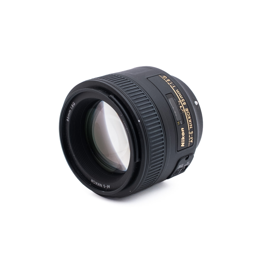 Nikon 85mm f18 G2_2 Nikon AF-S Nikkor 85mm f/1.8 G - Käytetty
