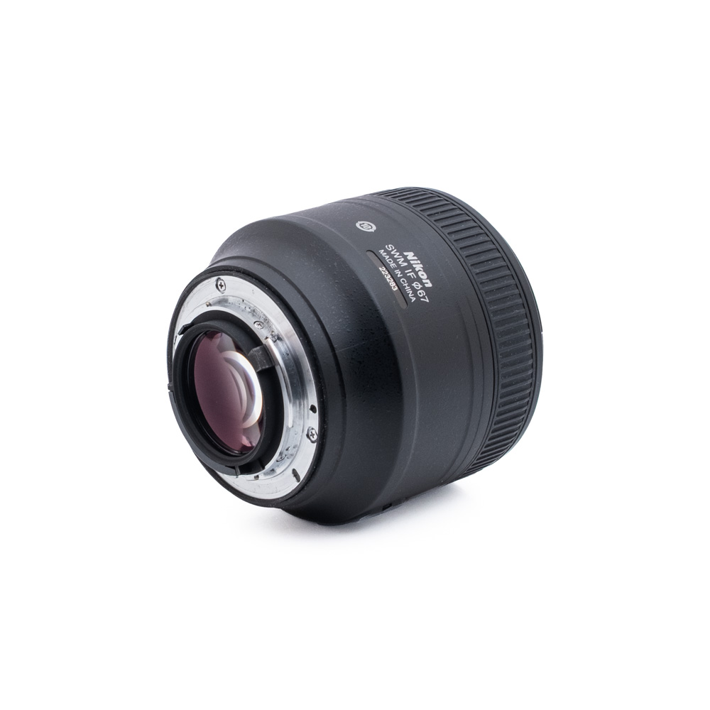 Nikon 85mm f18G_3 Nikon AF-S Nikkor 85mm f/1.8 G - Käytetty