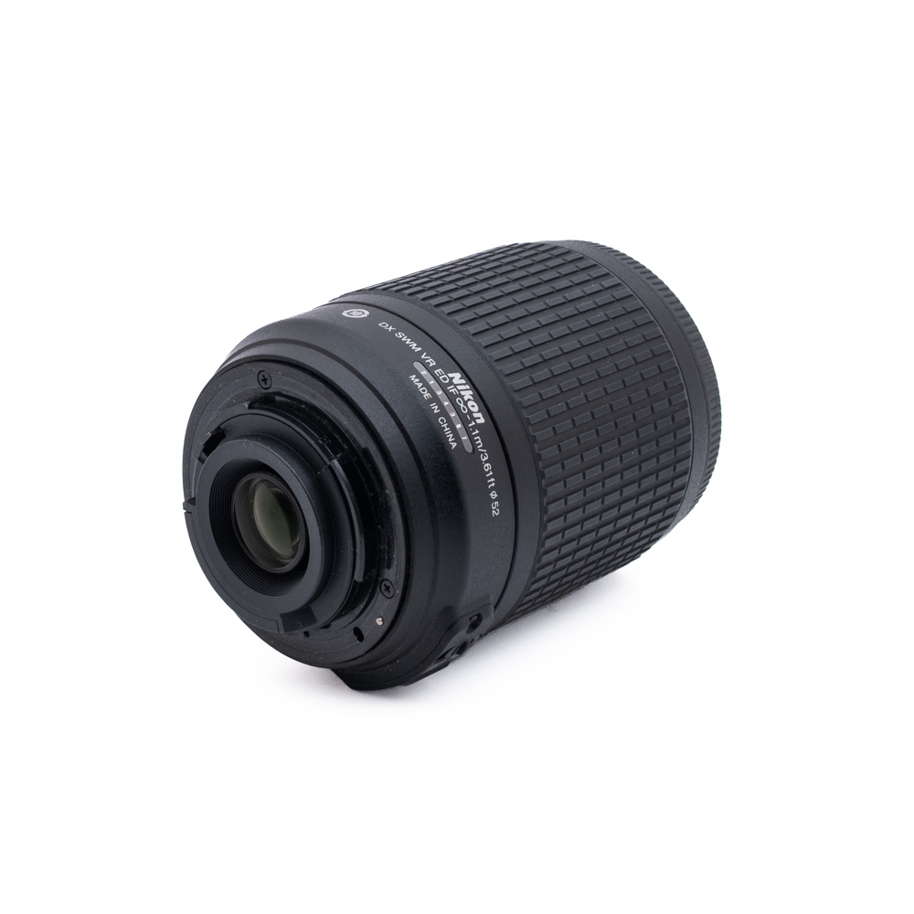 Nikon DX 55-200mm f4-56G ED VR DX_3 Nikon AF-S DX Nikkor 55-200mm f/4 - 5.6 G ED VR - Käytetty